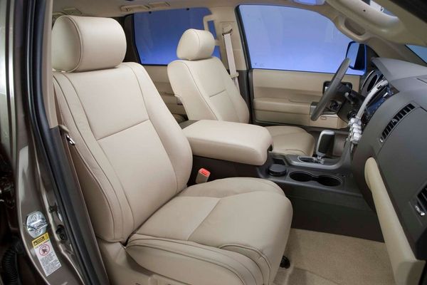 where can i rent toyota sequoia #4