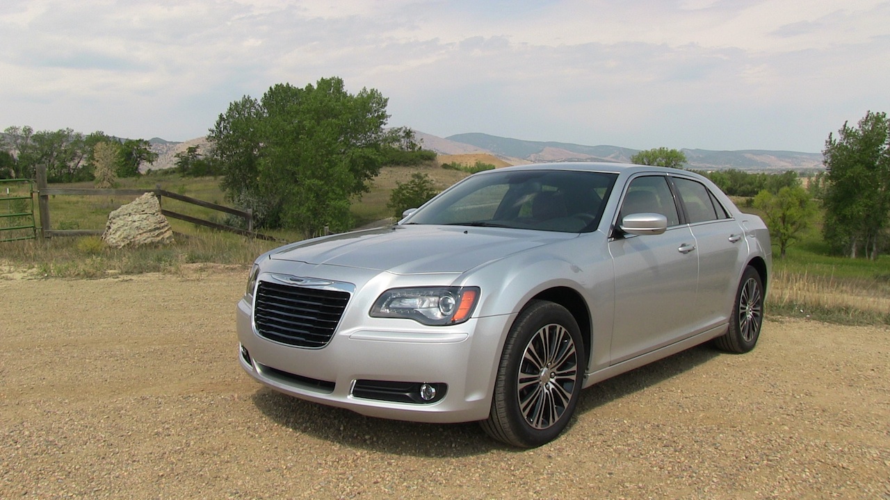 2012 Chrysler 300c awd review