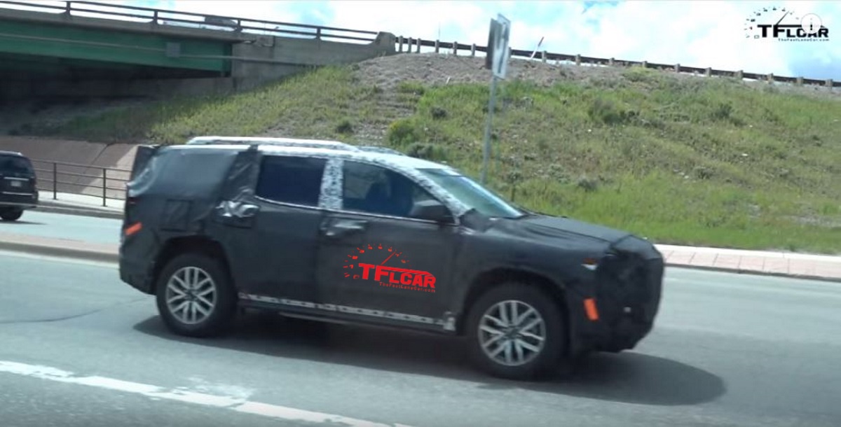 Is This The 2017 Gmc Acadia Spied In The Wild Spied The Fast Lane Car