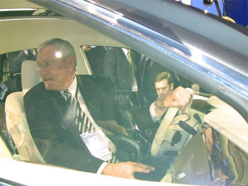 Ed Whitacre Jr. at GM's driver's seat as permanent Chief Executive ...