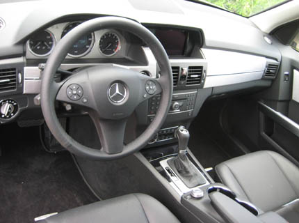 Review 2010 Mercedes Benz GLK 350 4MATIC: slightly underwhelming for a