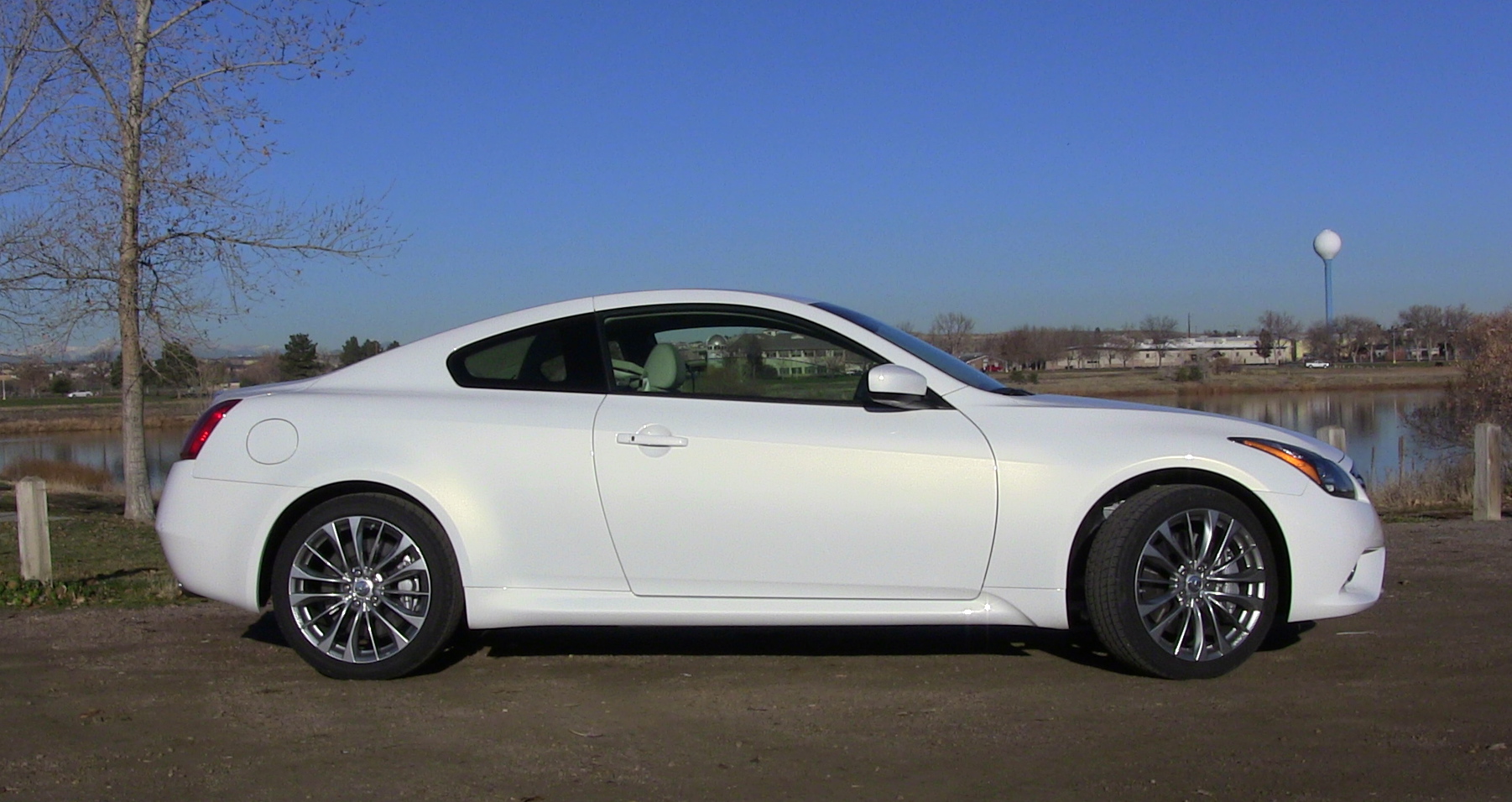 Review: 2013 Infiniti G37 Coupe is the Mongoose of Luxury Sport Coupes