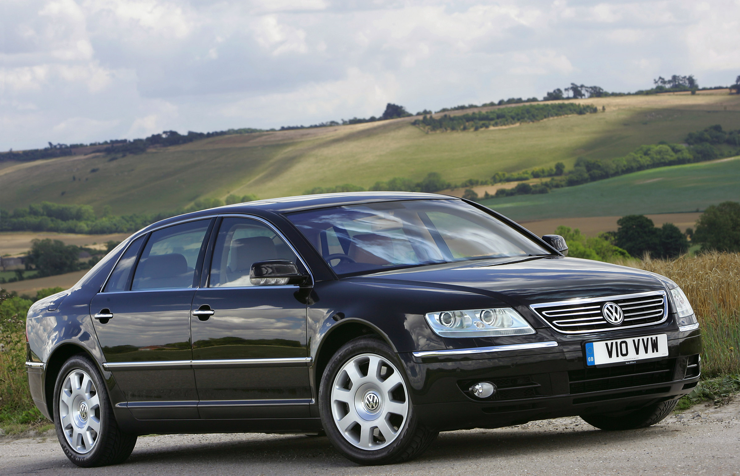 Modern Collectibles Revealed 05 Volkswagen Phaeton W12 The Fast Lane Car