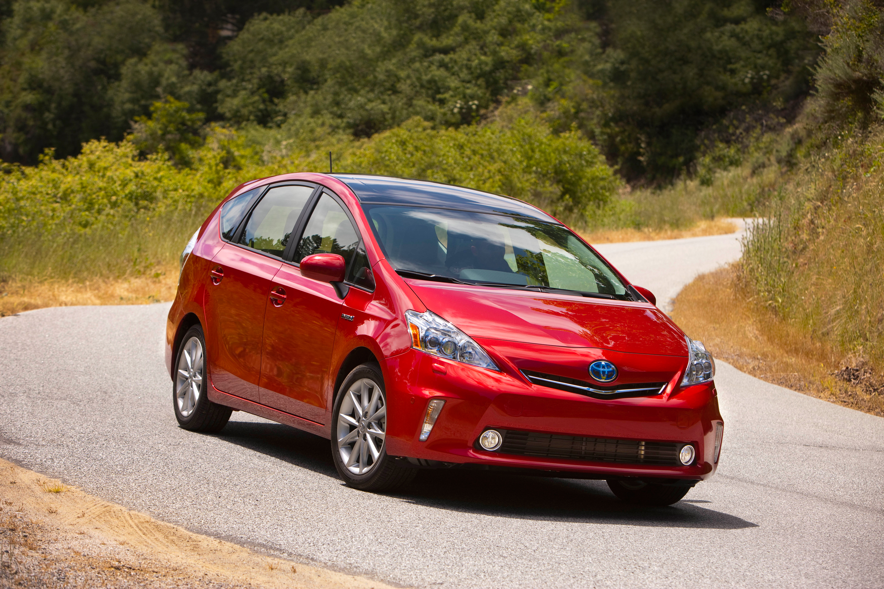 Fast Take 2013 Toyota Prius v Model Three TFLcar