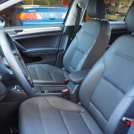 2015 VW e-Golf front seats