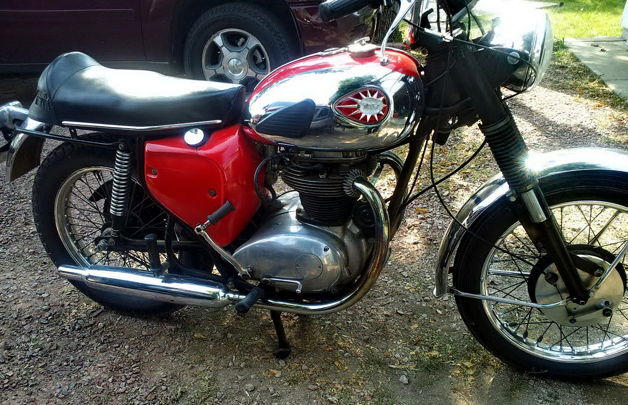 Kickstart Ep.3: Selling a 1967 BSA Thunderbolt Motorcycle - The Fast