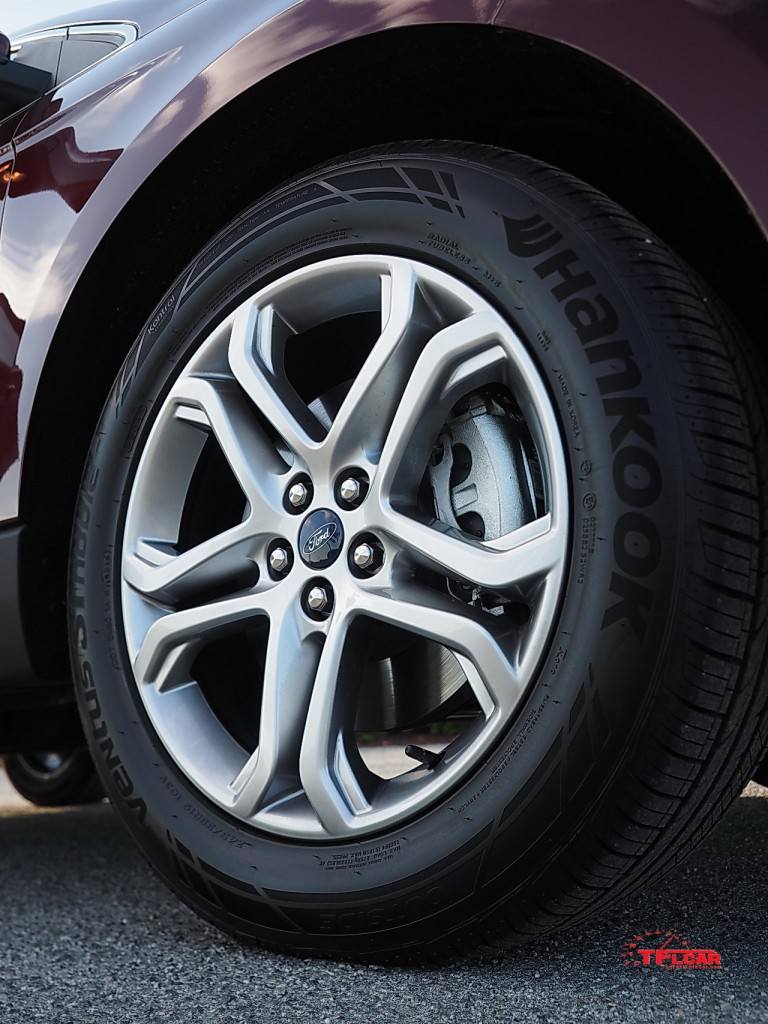 car and driver ford edge on 2015 Ford Edge Awd A Staple Of The American Crossover Diet Review The Fast Lane Car