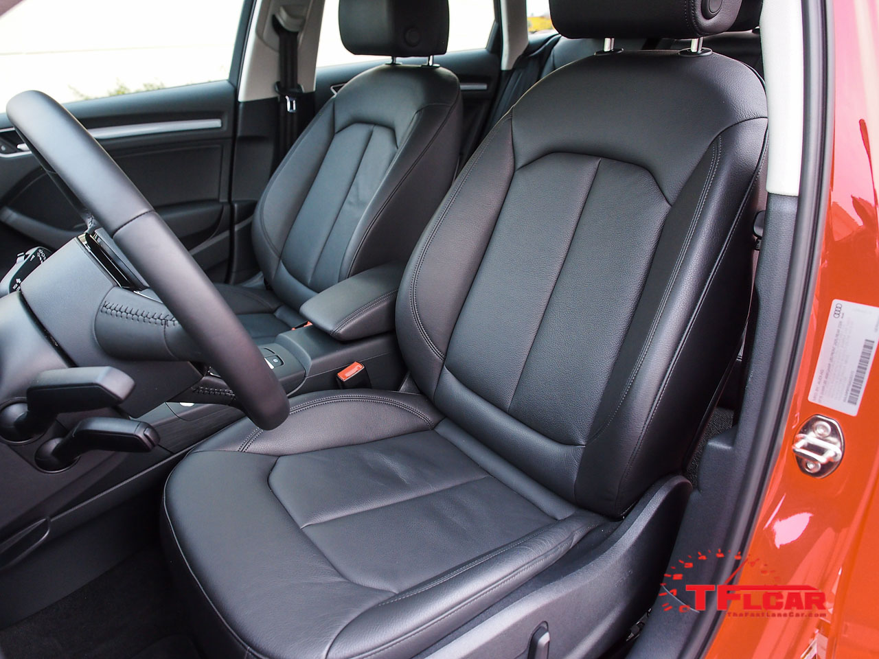 2016 Audi A3 Sportback e-tron front seats