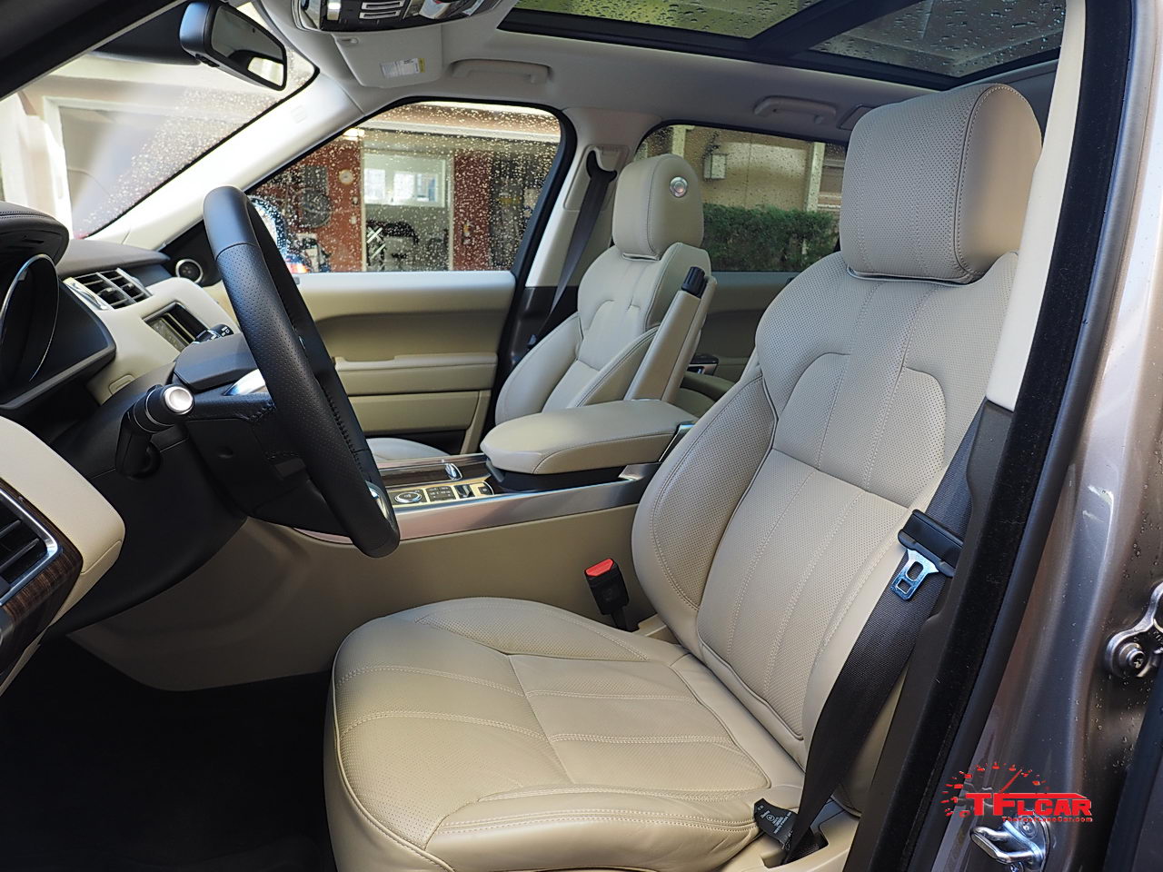 2016 Range Rover Sport HSE Td6 front seats