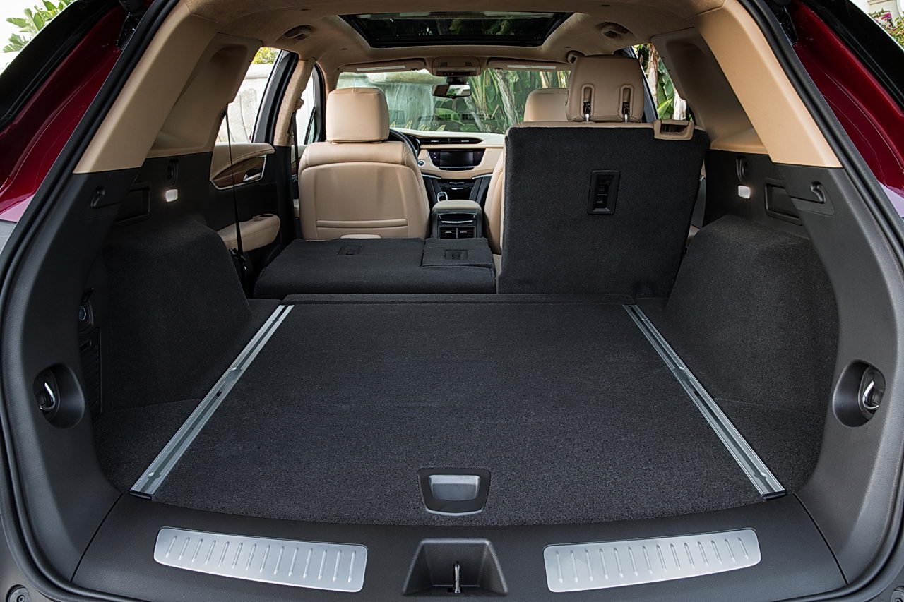 2017 Cadillac XT5 rear cargo area