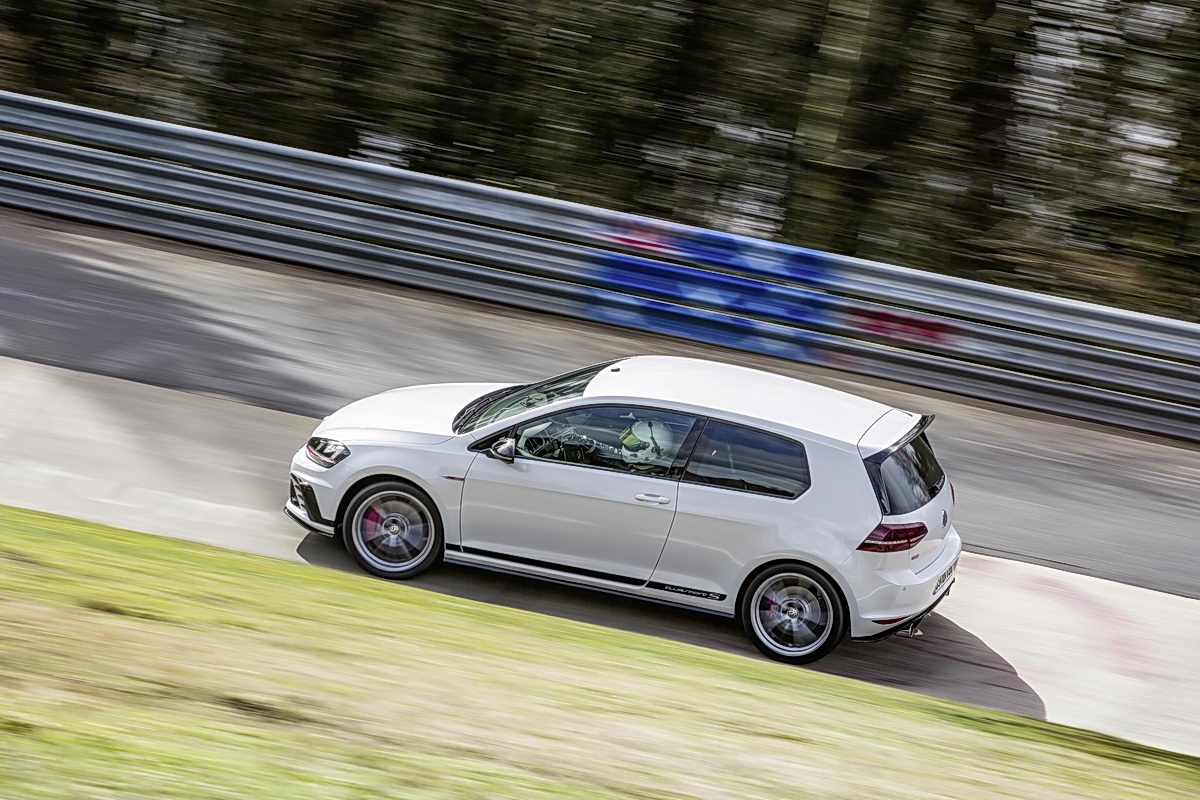 VW Golf GTI Clubsport S sets new Nurburgring lap record