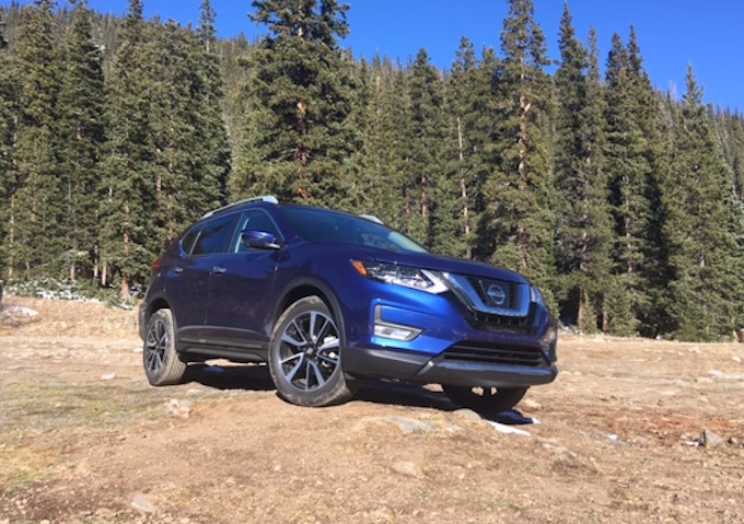 Jeep Cherokee 4x4 Vs Nissan Rogue Awd Best All Terrain Commuter