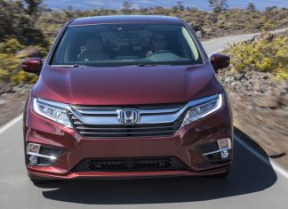 Honda Recalls 325,000 2018-2020 Odyssey Minivans for Problematic Rearview Cameras
