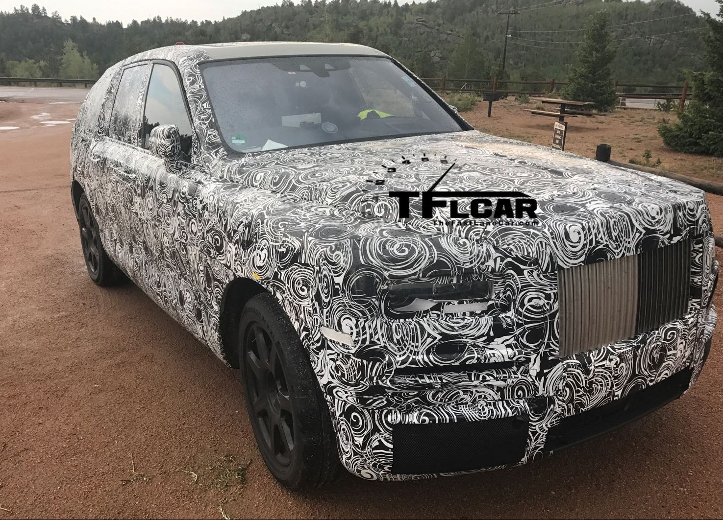 2017 Rolls-Royce SUV Project CULLINAN