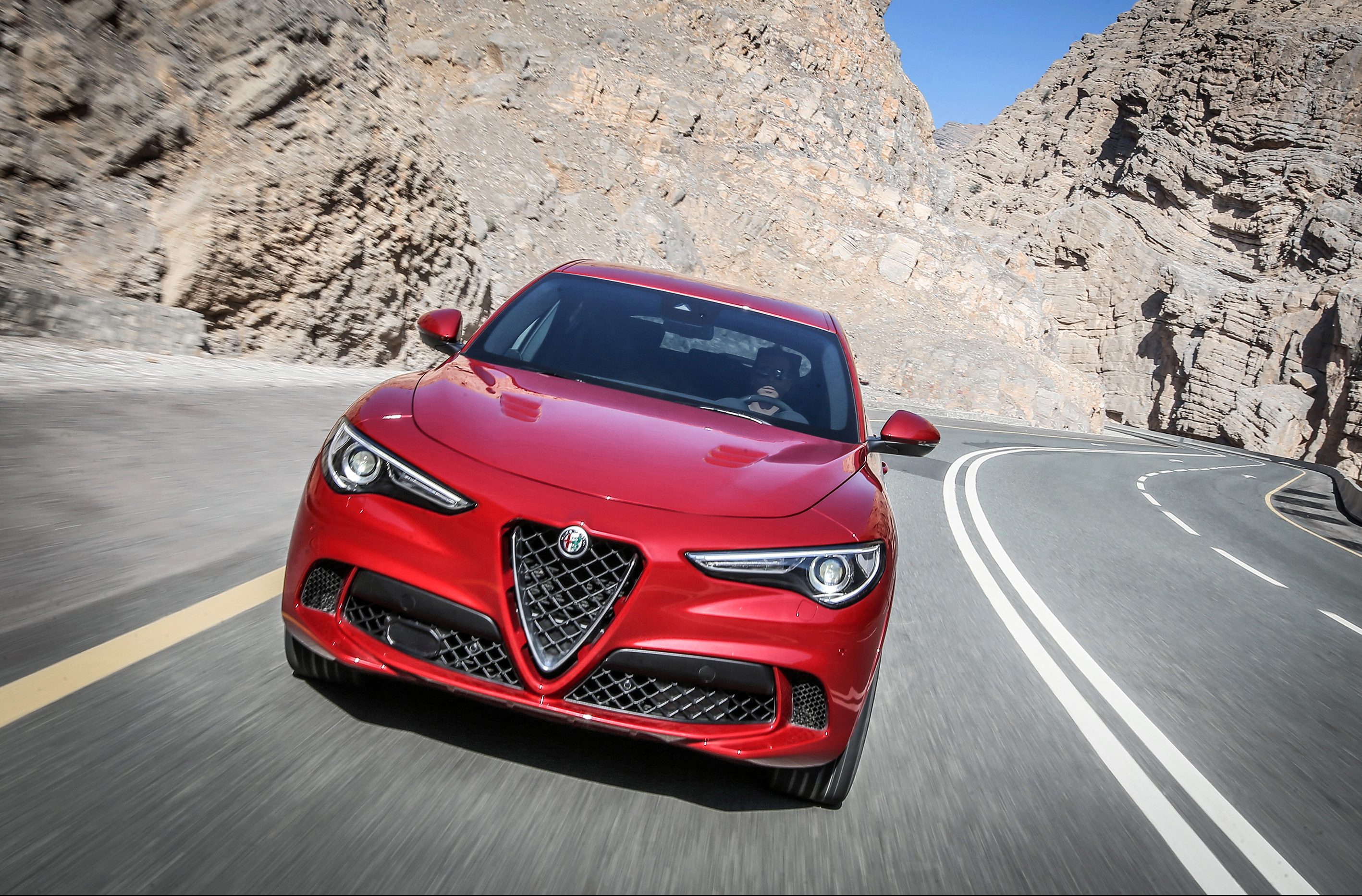 2018 Alfa Romeo Stelvio And 2019 Maserati Levante Compared How Similar