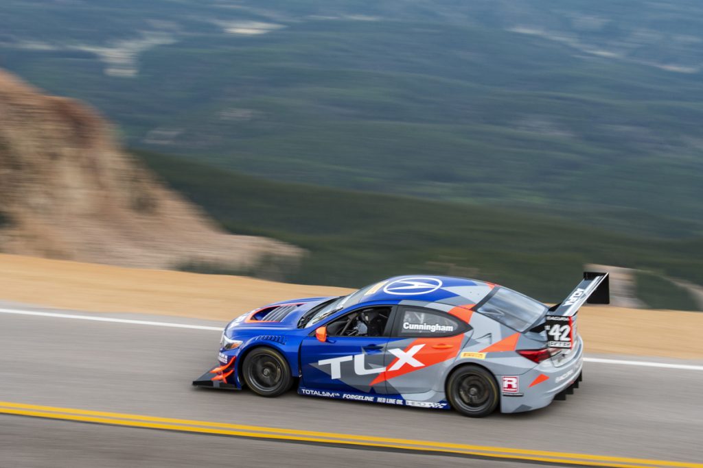Here's What You Need to Know About the Pikes Peak International Hill ...