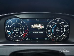 2018 VW Golf R digital cockpit