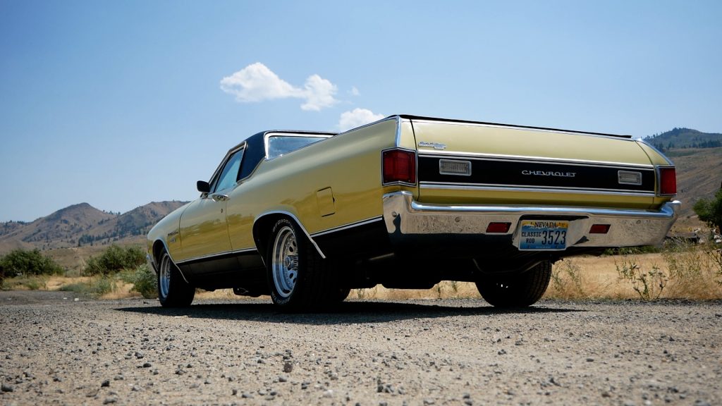 1972 Chevy El Camino 400 Found in a Field, Built into a Cruiser [Video