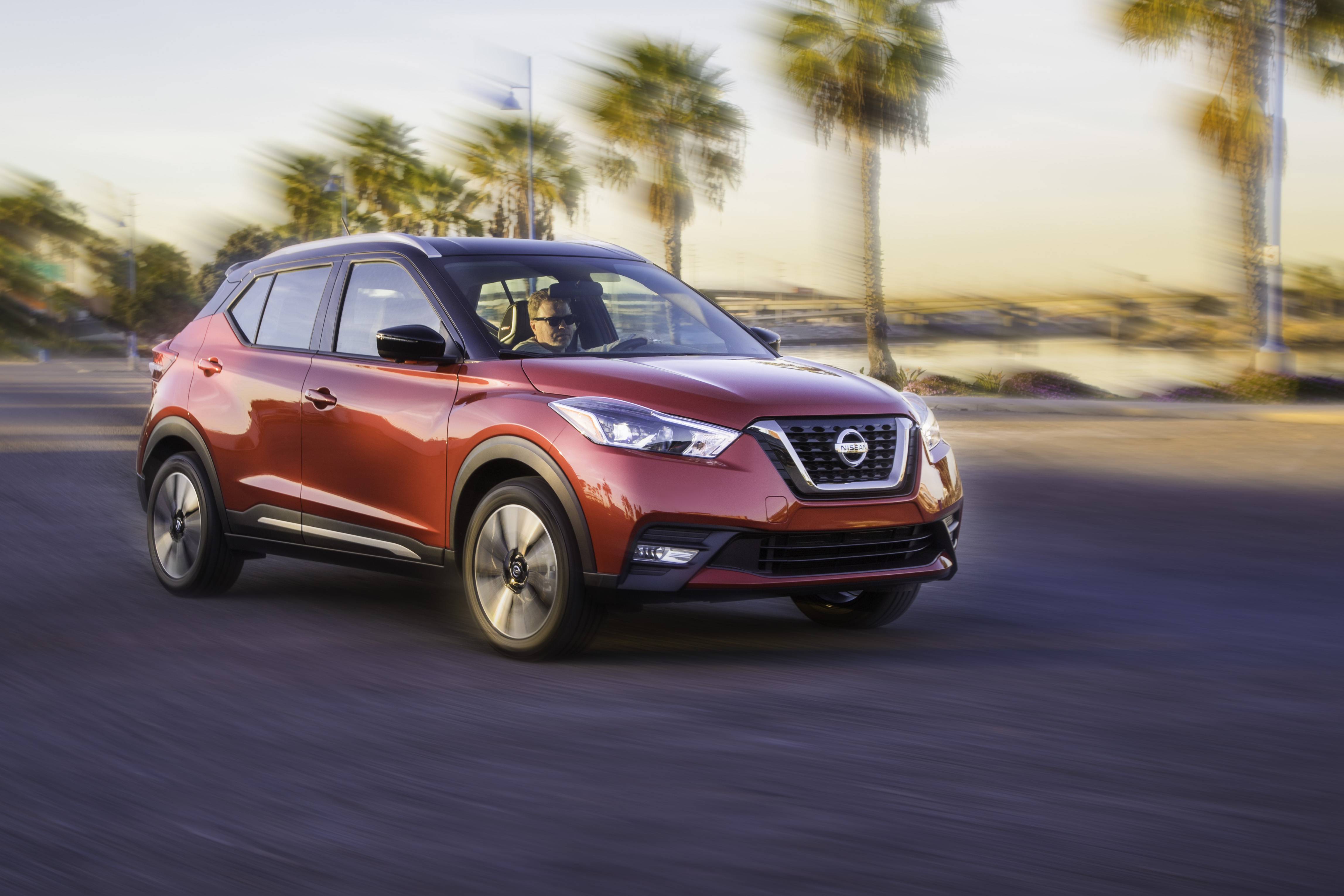 Ниссан 2018. Nissan паркетник Kicks. Nissan Kicks 2019. Nissan Kicks 2018. Ниссан кроссовер 2018.