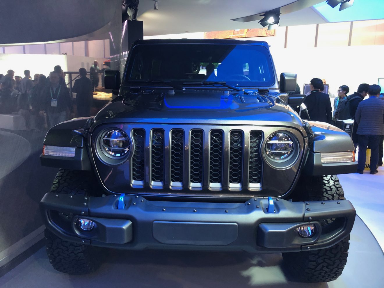 Jeep Wrangler 4Xe Plug-In Hybrid is Coming in Q4 2020 - The Fast Lane Car