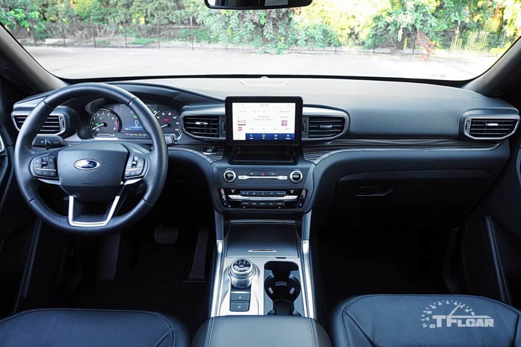 interior 2020 Ford Explorer Hybrid