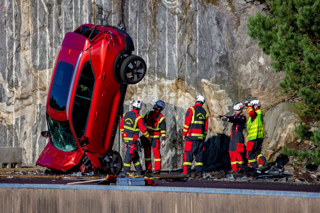 Volvo safety test - crane drop