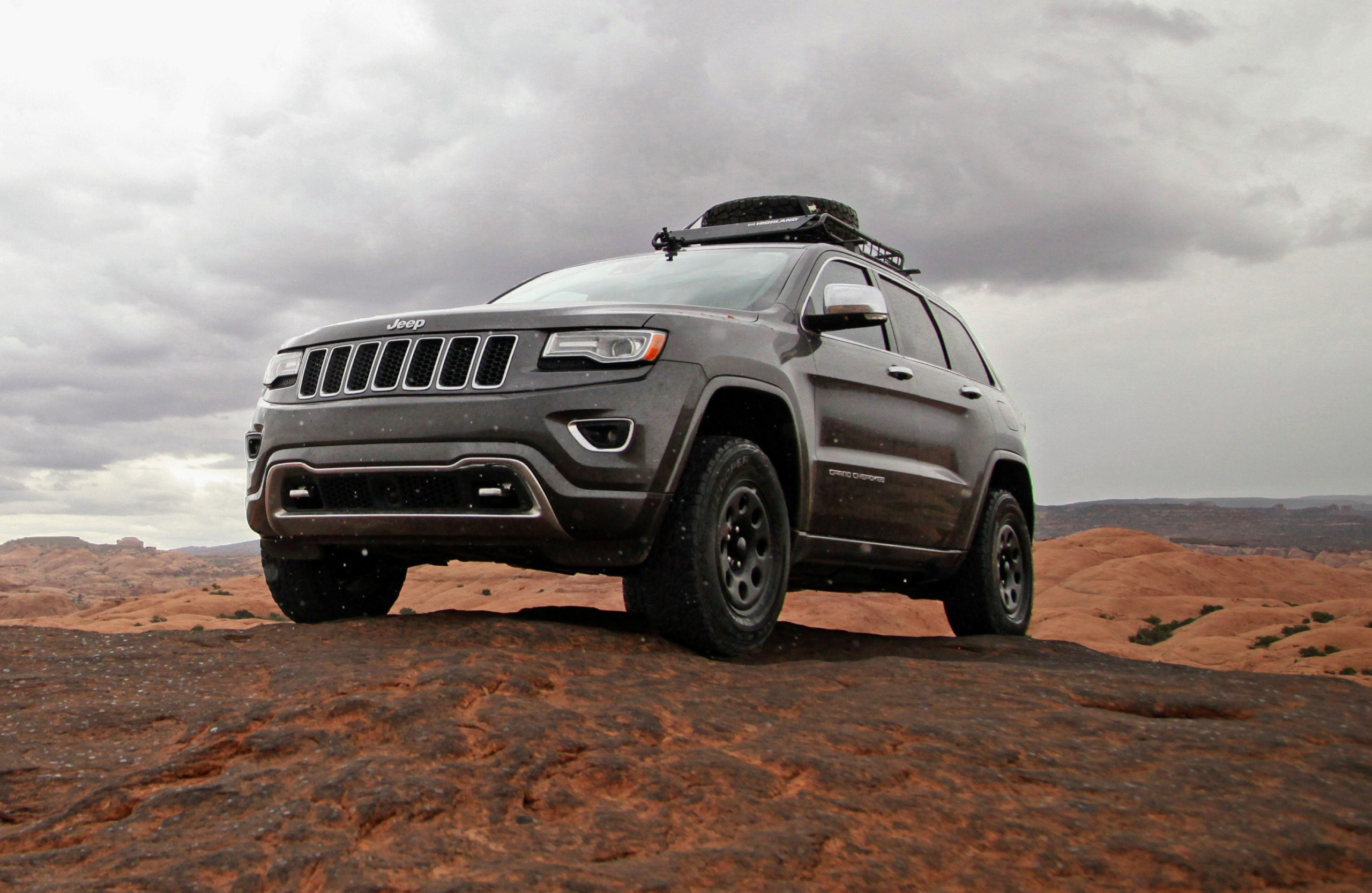 What I Love And Hate About My 2014 Jeep Grand Cherokee Overland After 7 