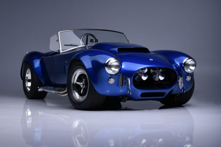 Carroll Shelby�s Own Cobra 427 Super Snake — CSX 3015