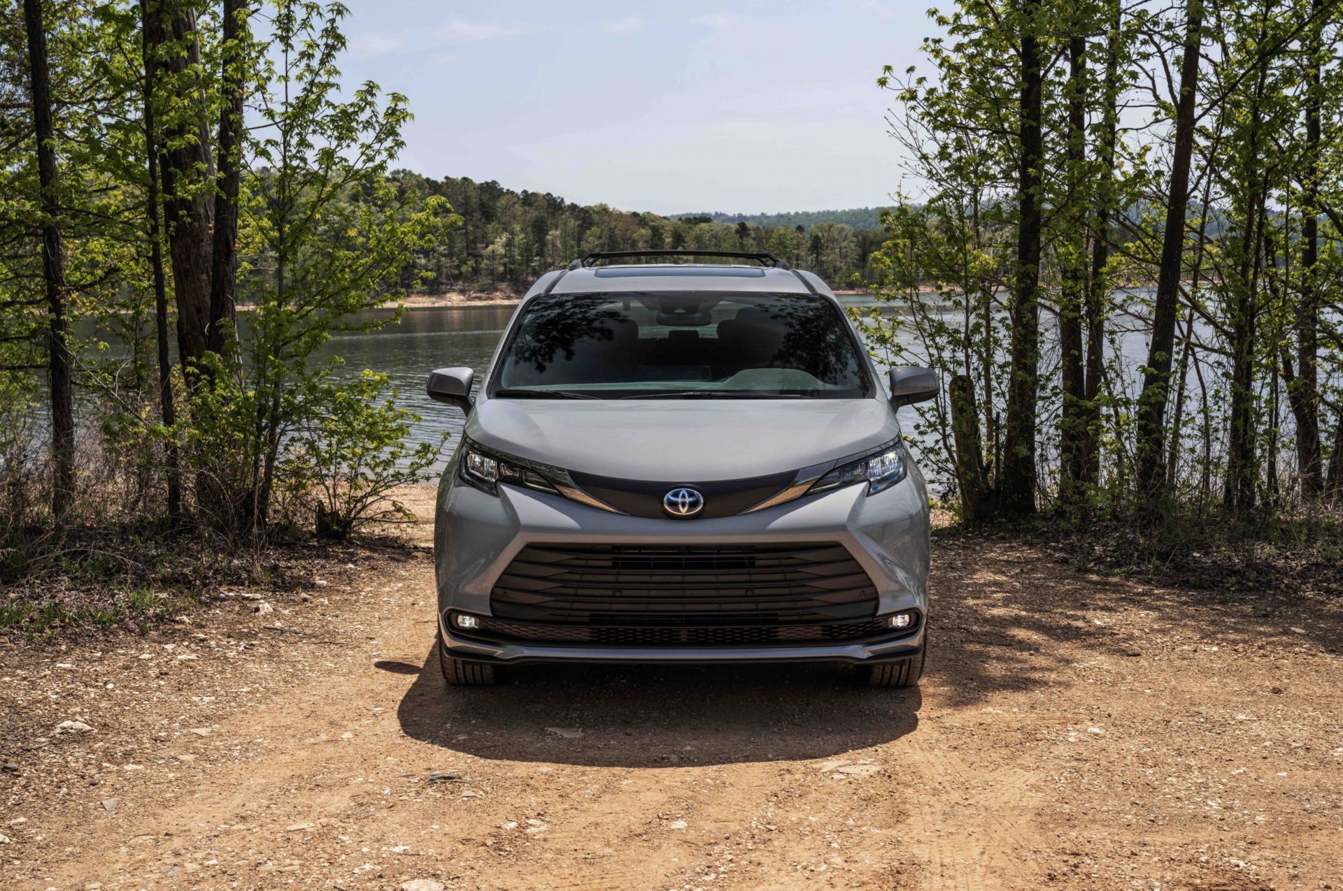 SUVs This Toyota Sienna Woodland Edition Wants To Be Your