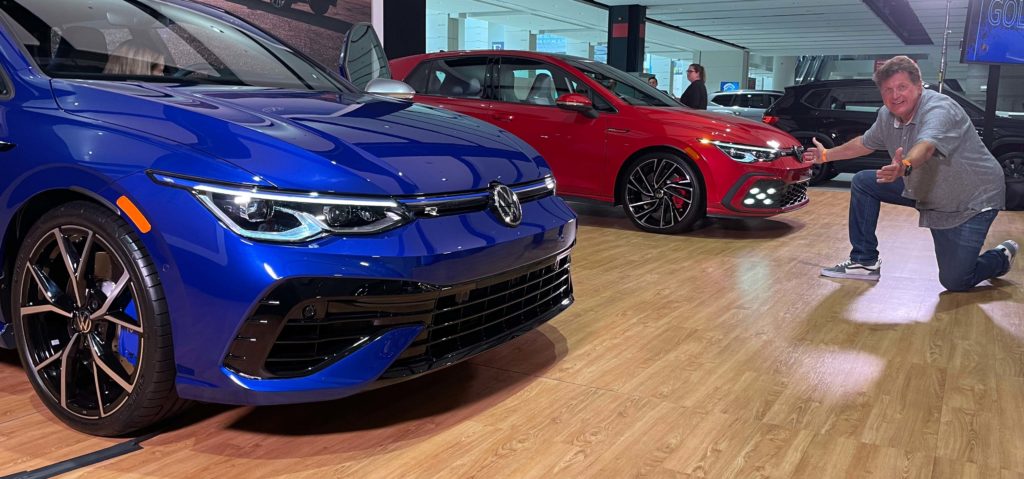 2022 Volkswagen GTI and Golf R - 2021 Chicago Auto Show