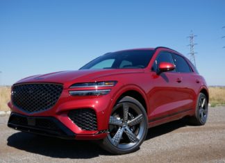 Parking Your SUV Outside Every Day? A Car Cover Can Help More Than You Expect 2022 Genesis GV70