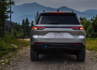 Jeep Recalls More Than 328K Grand Cherokee SUVs for Rear Suspension Defect 2022 Jeep Grand Cherokee 4xe
