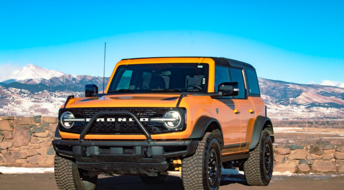 Ford Recalls More Than 16,000 Bronco SUVs Because Molded-in-Color Hardtop Sections May Crack, Fly Off 2021 Ford Bronco TFLbids-02