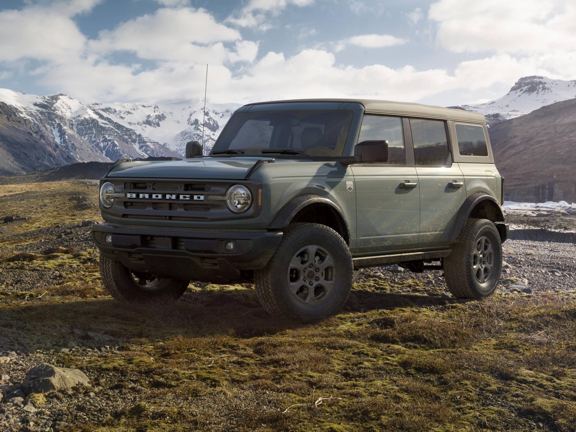 Ford Bronco Drops Its Base Trim Making The Least Expensive Model More Than Tflcar