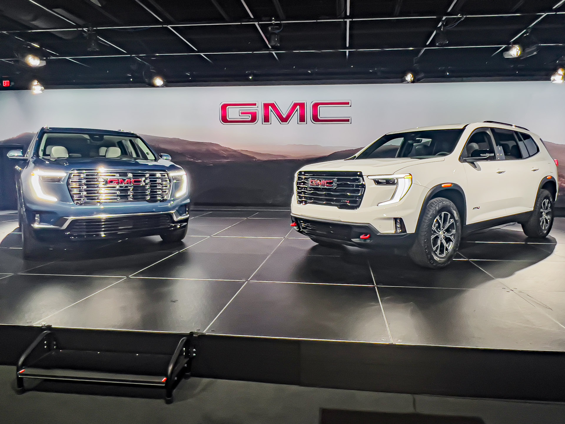 Release of the 2024 GMC Acadia
