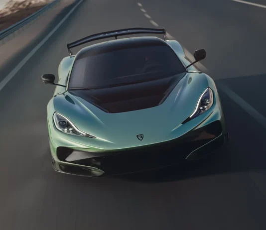 Rimac Reveals the Nevera R As An Even More Insane 2,017-Horsepower Hypercar