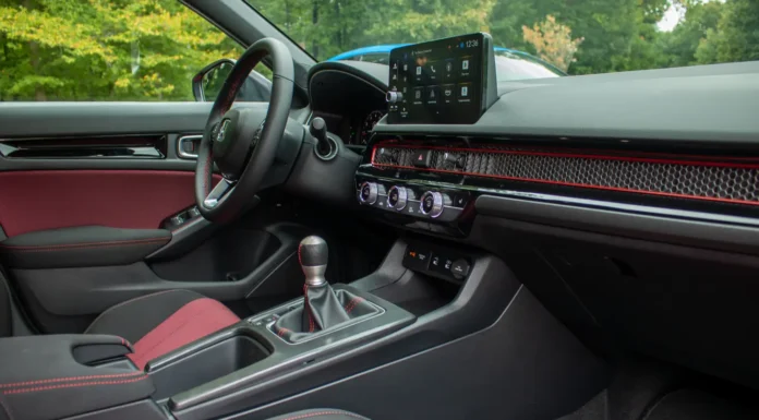 Honda Is Pausing the Civic Si and Manual Acura Integra After This Year