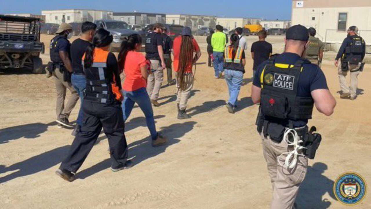 ATF, HSI, FBI, DEA, ICE raid Hyundai Metaplant Georgia - featured