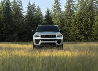 Jeep Recalls 419K 2022-2026 Grand Cherokee and Grand Cherokee L SUVs for Defective Side Curtain Airbags Jeep Grand Cherokee L (2023-2026) featured