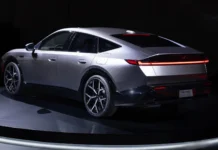 Honda Is Reportedly Planning Both a ‘Futuristic’ Accord Refresh and a Usefully Updated Passport Honda sedan (Accord) prototype teaser